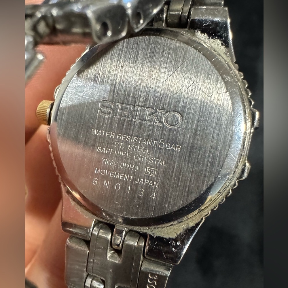 Seiko Women's Silver and Gold Watch - Picture 5 of 5
